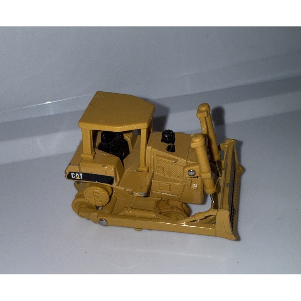 Vintage Caterpillar‎ D6H Dozer Bulldozer 1:64